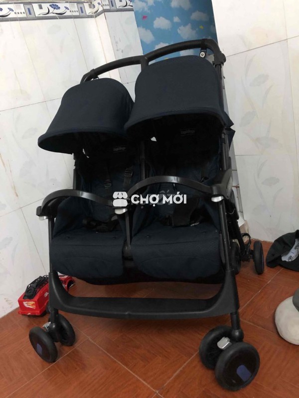 thanh lý xe đẩy đôi của Hàn Quốc siêu gọn nhẹ