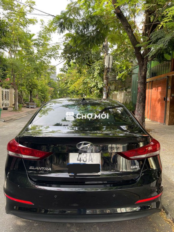 Hyundai Elantra 2017 2.0 AT - 120000 km