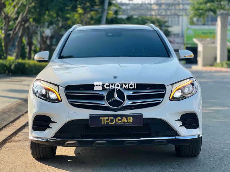 Mercedes GLC300 4Matic Model 2019 Siu Đẹp