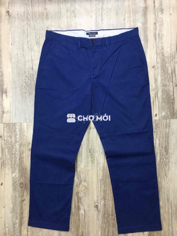 Tommy.   Kaki     Mới tinh.   size.  36