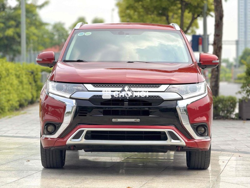 Mitsubishi Outlander 2.0 CVT sản xuất 2022