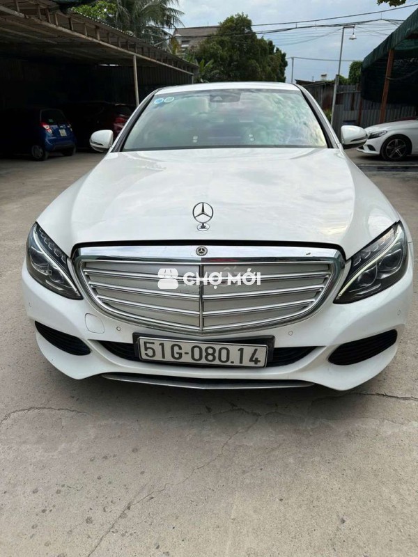 Bán xe trả nợ, C250 Exclusive 2018- 76000 km