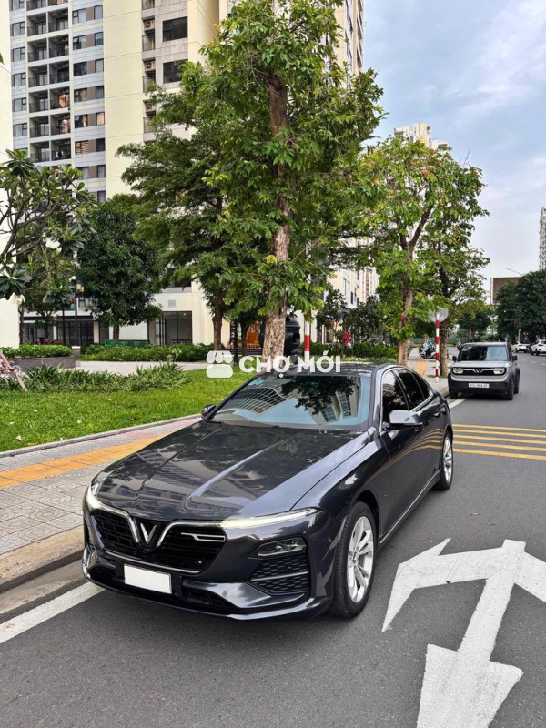 VinFast Lux A2.0 Plus 2022