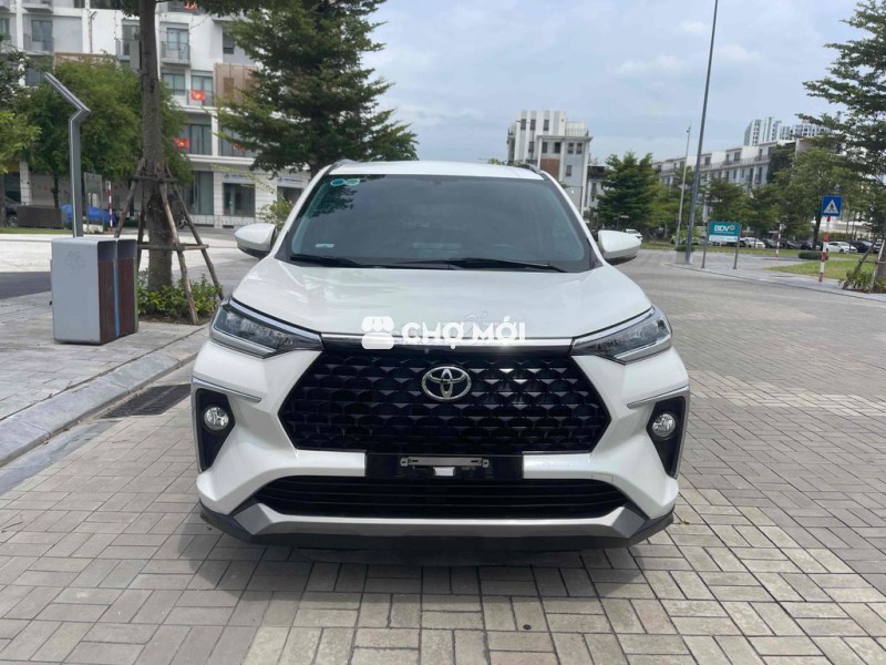 Cần Bán Toyota Veloz 2022 CVT  Tự động đẹp