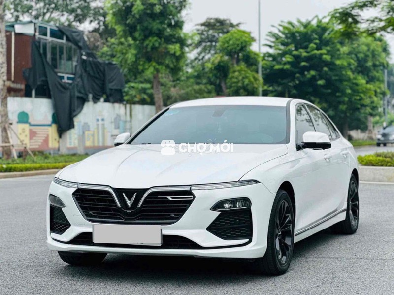VinFast Lux A2.0 2022 A2.0 Tiêu chuẩn - 32000 km
