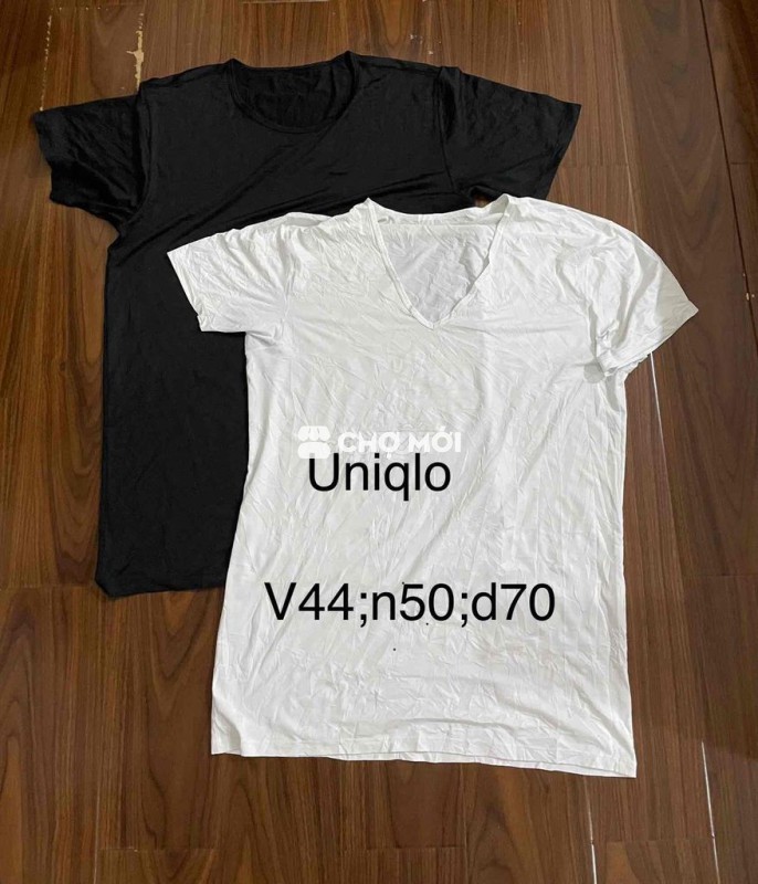 áo thun lót Uniqlo size M; 80k/2cái