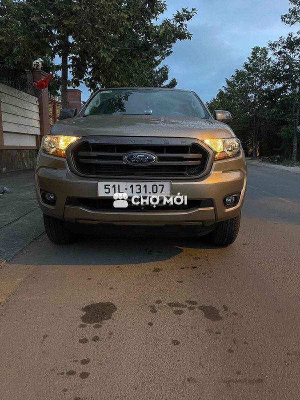 FORD GANGER XLS dầu 2.2 số tự động,một cầu, sx2018