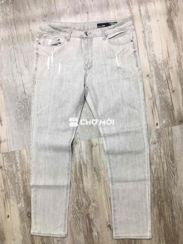 W X Y Z      kaki x jeans.    size. 35