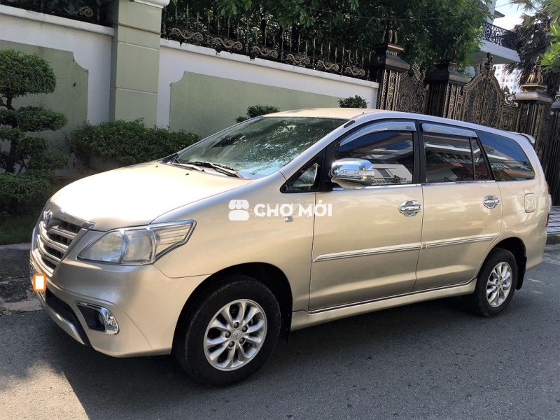 Bán xe nhà INNOVA 2015 E chính chủ còn Zin: 287tr