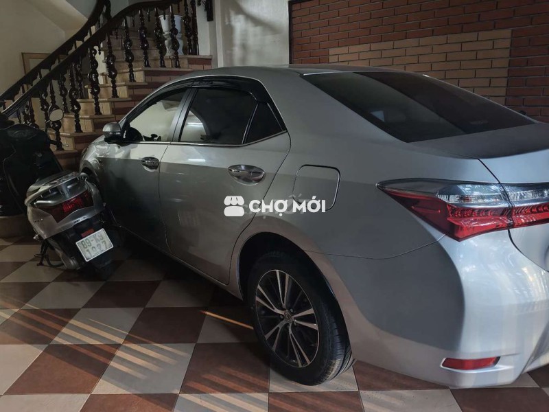 2018 1.8G AT - 36000 km màu bạc