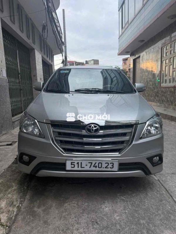 Toyota Innova 2016 - tự động