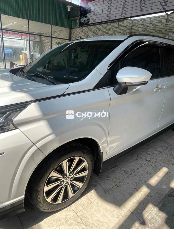 Toyota Veloz Cross 2022 CVT mua từ mới