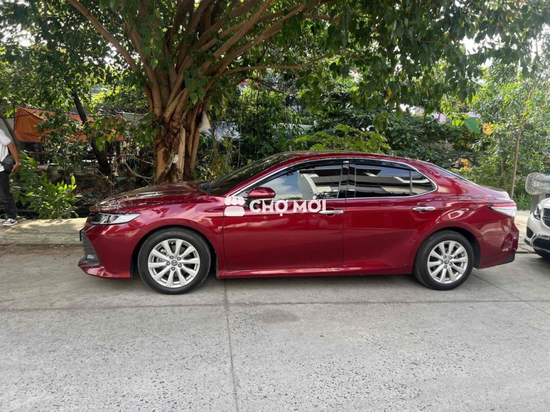 Toyota Camry 2020 bản 2.0G