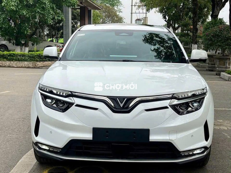 VinFast VF8 Plus