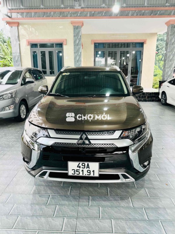 Mitsubishi Outlander 2020 Premium 8000Km Siêu Mới