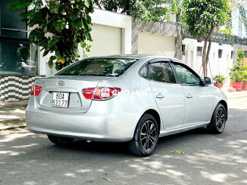 Hyundai Elantra 2009 1.6 MT - ghi bạc đẹp