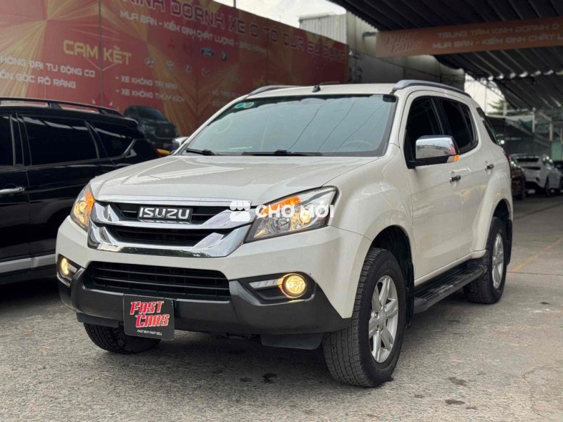 Isuzu Mu X 2016 3.0 4X2 AT - 144000 km một chủ