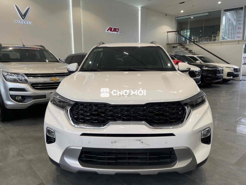 Kia Sonet 2023 Luxury 1.5 AT - 17000 km ***