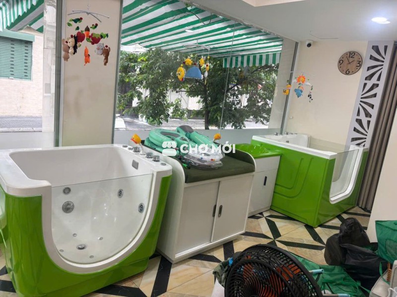 Thanh lý trọn bộ bồn bé bơi