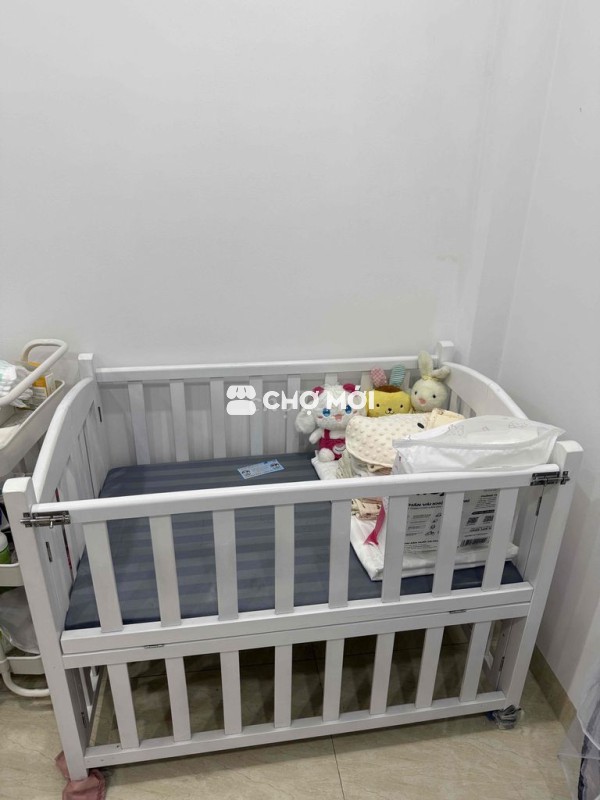 cũi tặng đệm mới 99%