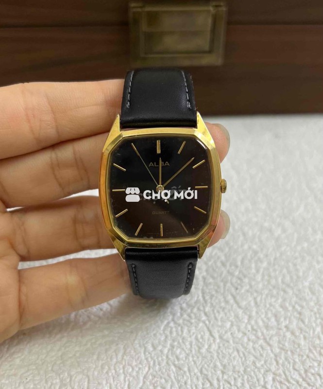 Đồng hồ tank alba seiko