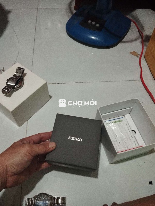 Seiko mới full hộp thẻ cho ae pin khỏe