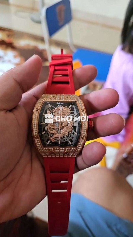 Đồng hồ IWC kim loại vàng hồng dây đỏ