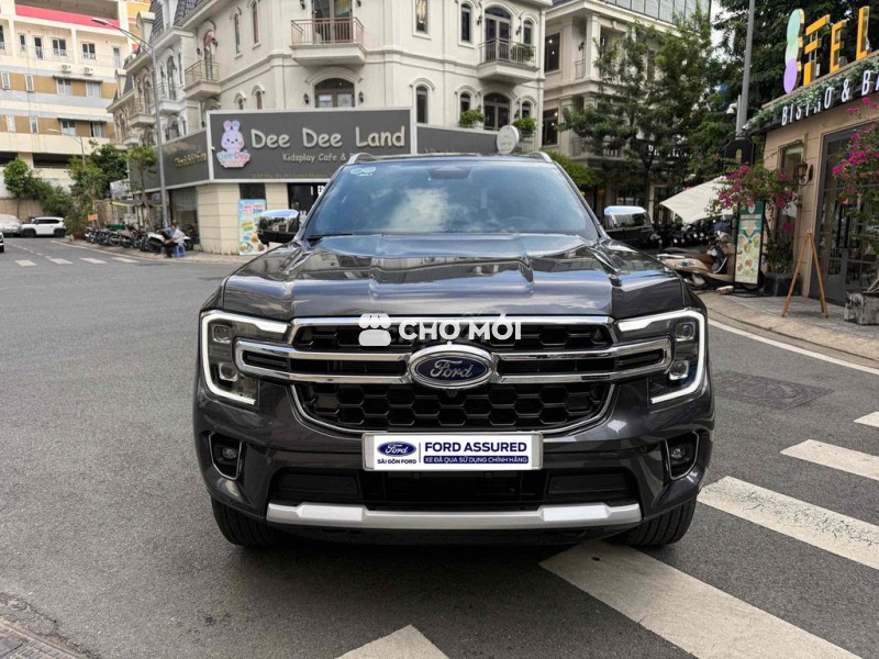Ford Everest 2025 Titanium Plus 2.0L 4x4 AT - 805