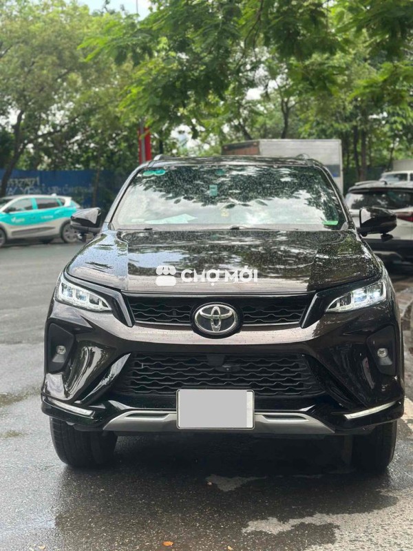 Fortuner 2021 Legender  2.4AT Dầu 1 chủ 3v4 km