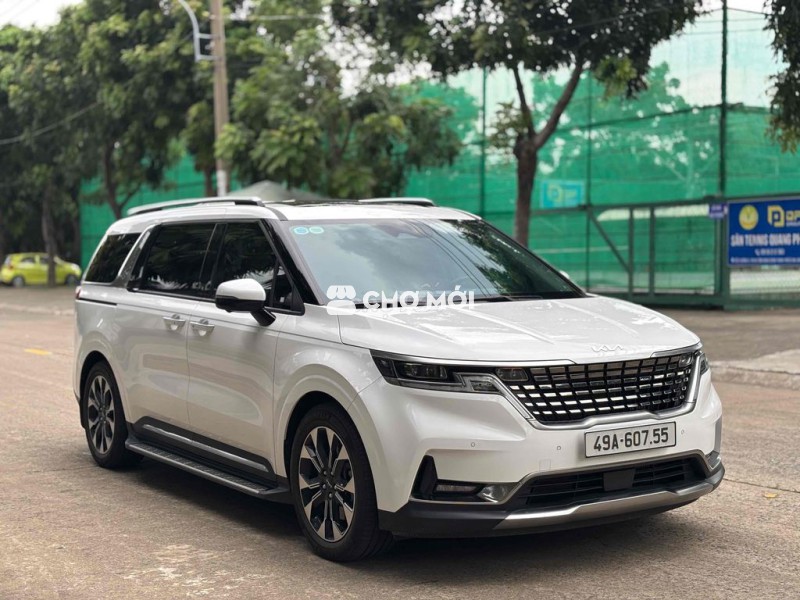 Carnival 2023 siêu lướt 18.000km như xe thùng