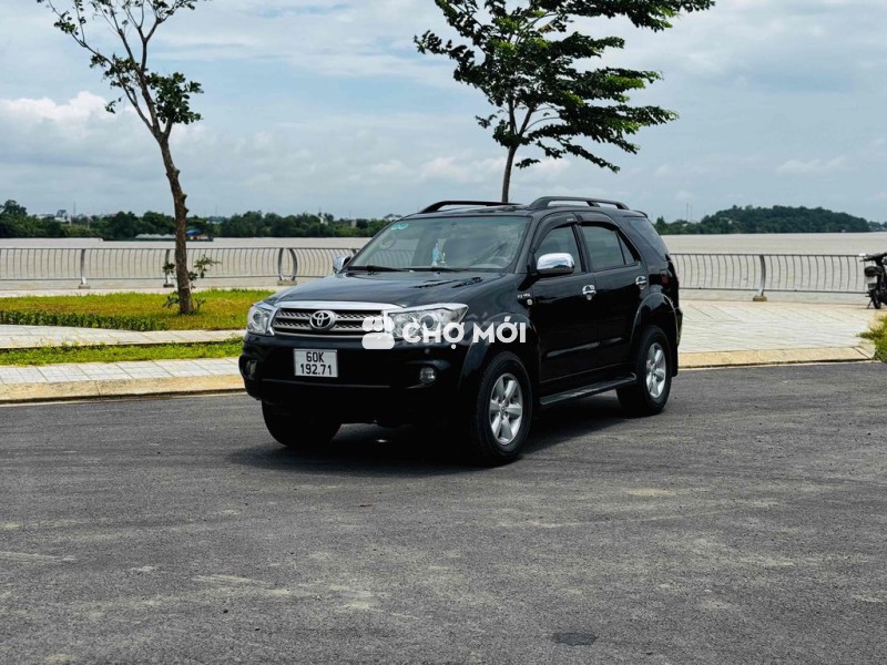 Toyota Fortuner 2011 2.7V, Cực Đẹp, Hỗ Trợ Góp