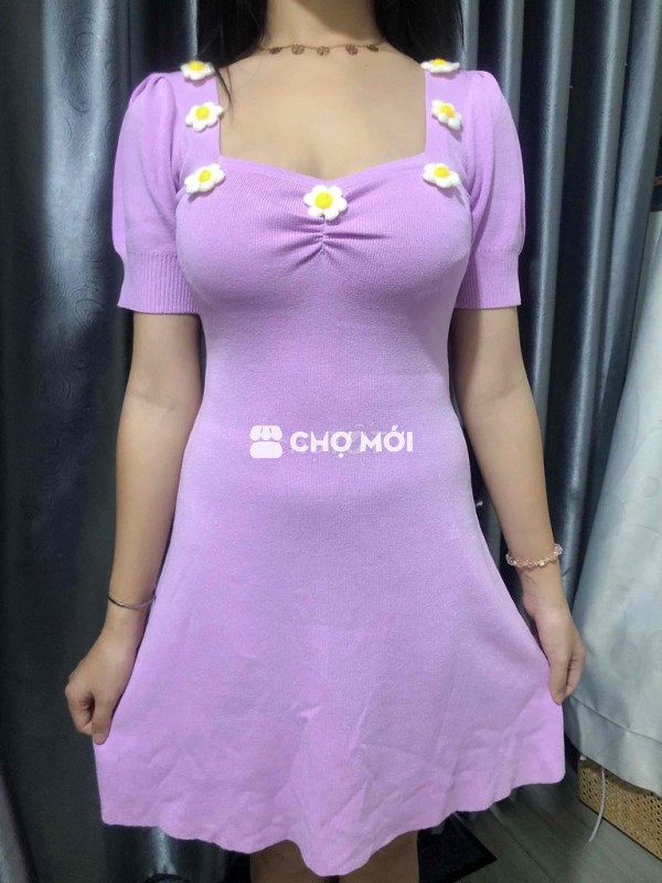 Váy xinh sồng giá 80k/ cái