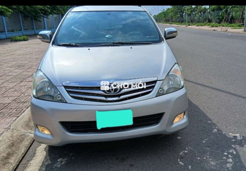 Toyota innova. 2011 tự động zin  đẹp 151201 km