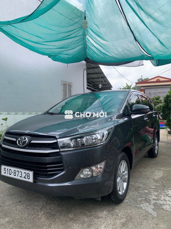 Toyota Innova 2020 2.0E - 115000 km xám ngay chủ