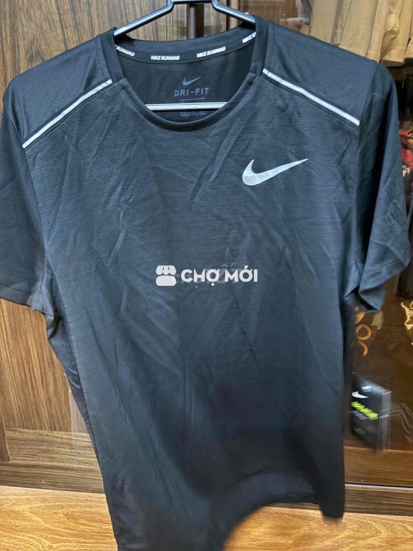 Áo Nike running size S