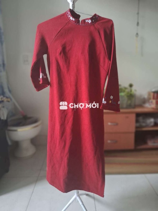 Áo dài đỏ nhung chụp hình Trung thu (Mới)