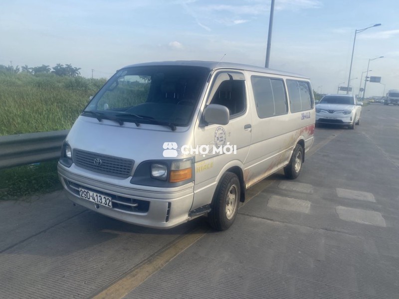 Toyota Hiace 2003 Van 3 chỗ - 30000 km