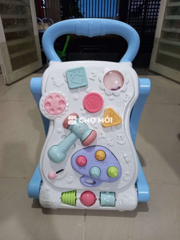 Xe tập đi dành cho bé