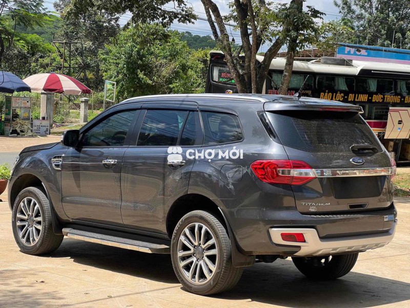 Ford Everest 2021 4x2 2.0 Titanium - 78000 km