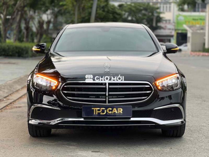 Mercedes E200 Exclusive V1 Model 2023 Siu Đẹp