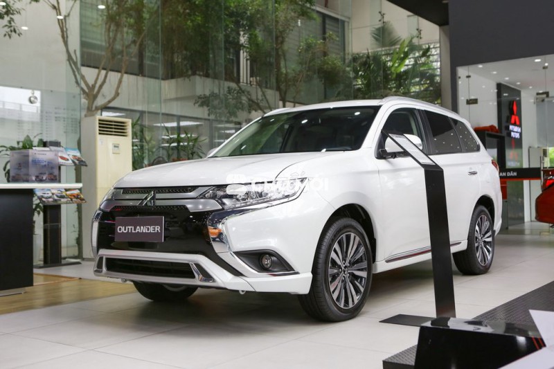Mitsubishi Outlander 2024  - Xả kho giảm sâu 100tr