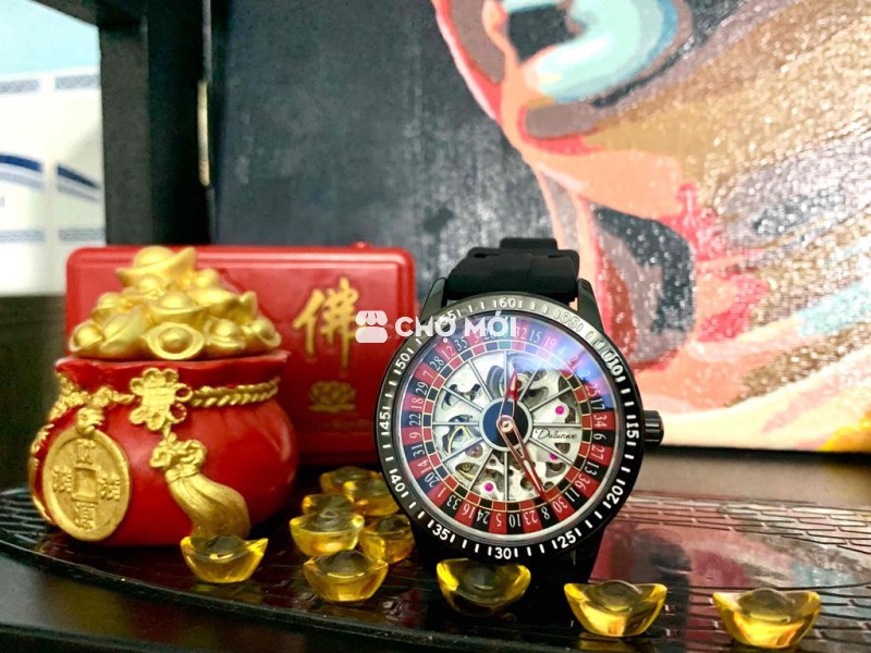 chưa tới hai trăm...