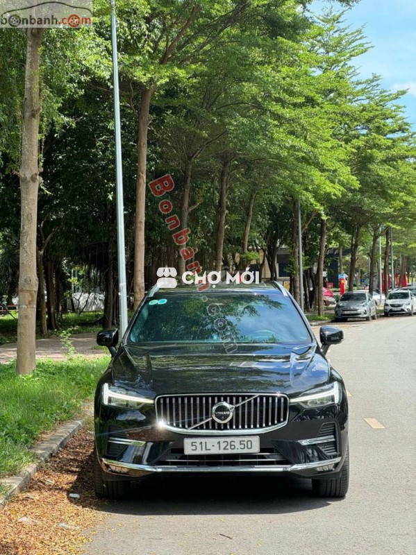 XC60 Ultimate Bright Model 2023 Year mới lăn bánh