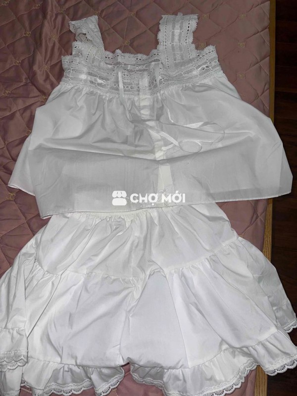 set áo kèm váy (có bảo hộ)