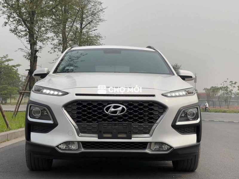 Hyundai Kona 1.6Turbo sx 2018 màu trắng rẻ đẹp
