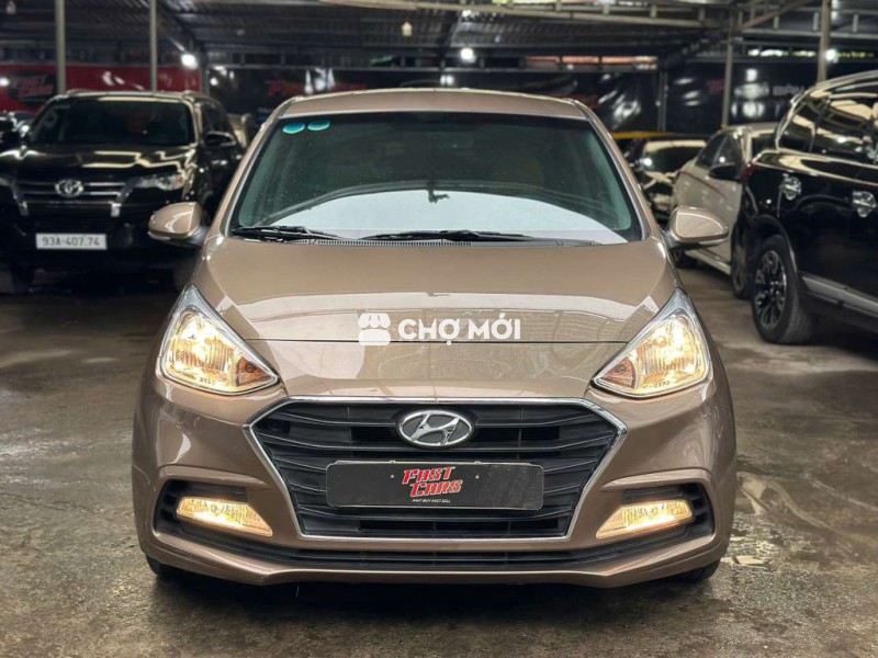 Hyundai i10 2019 Sedan 1.2MT,số sàn,màu nâu,3v7 km