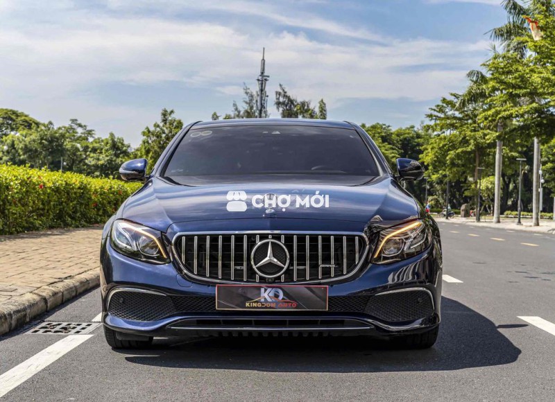Mercedes_E200_Sport 2020 màu xanh nt nâu siêu đẹp