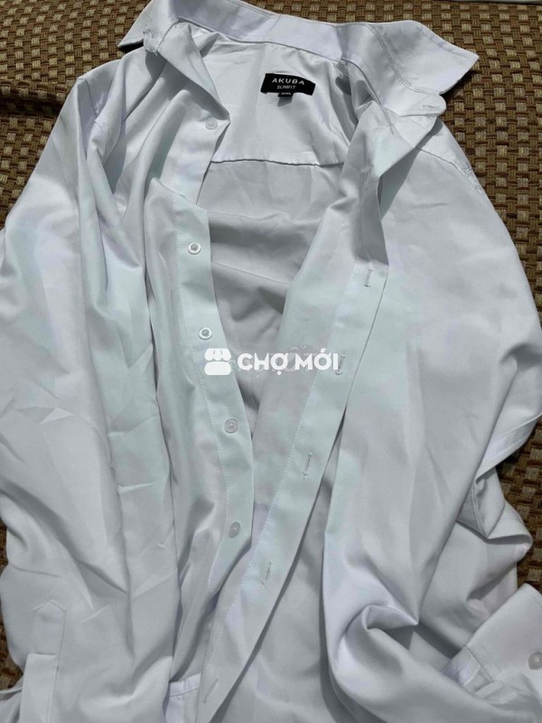 Áo sơ mi Akuha mới mua 600k pass rẻ lại còn mới