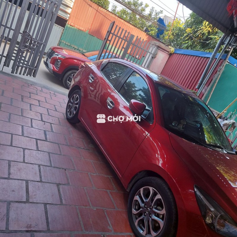Mazda 2 2019 Luxury - 25000 km
