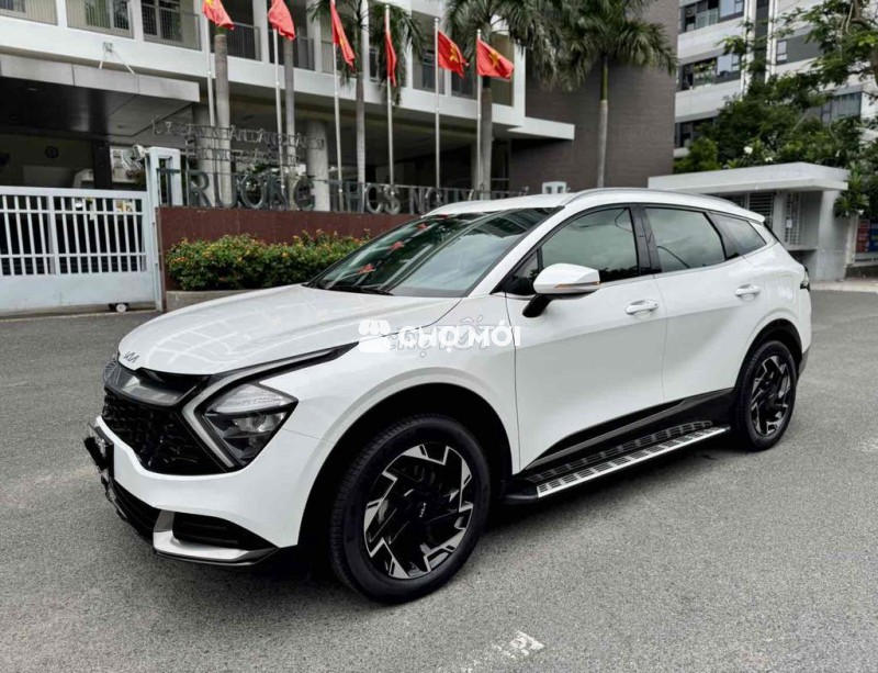 Kia Sportage 2.0 Luxury 2022 odo 5,000 km